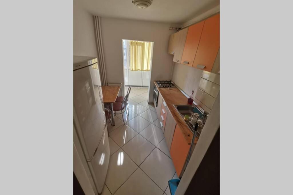 Dana Apartment Pitesti Exterior photo